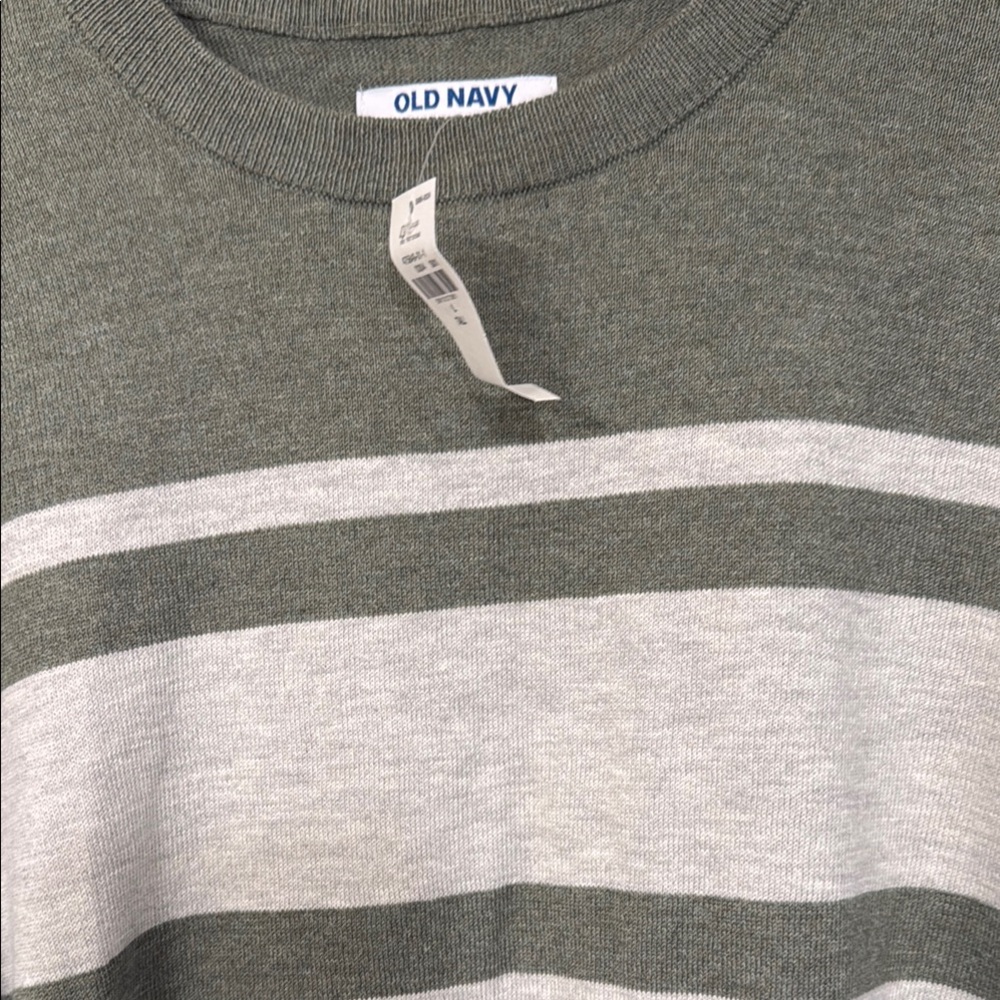Old Navy Men's Green Striped Sweater